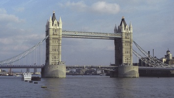 007-24 Tower Bridge